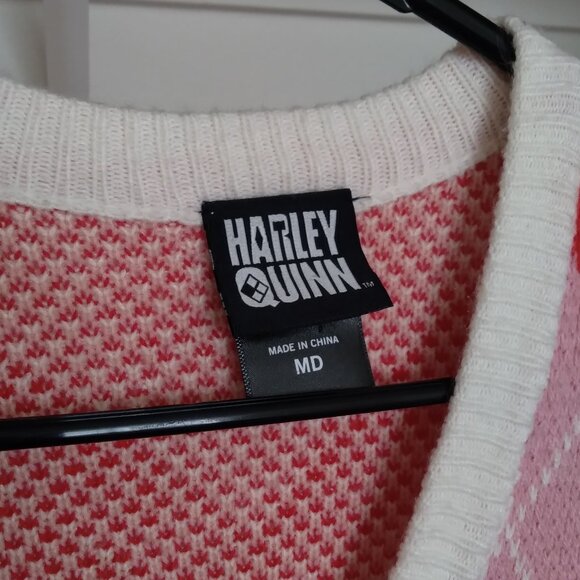 BoxLunch Exclusive DC Comics Harley Quinn White, Pink, and Red Diamond Cardigan - Picture 4 of 5